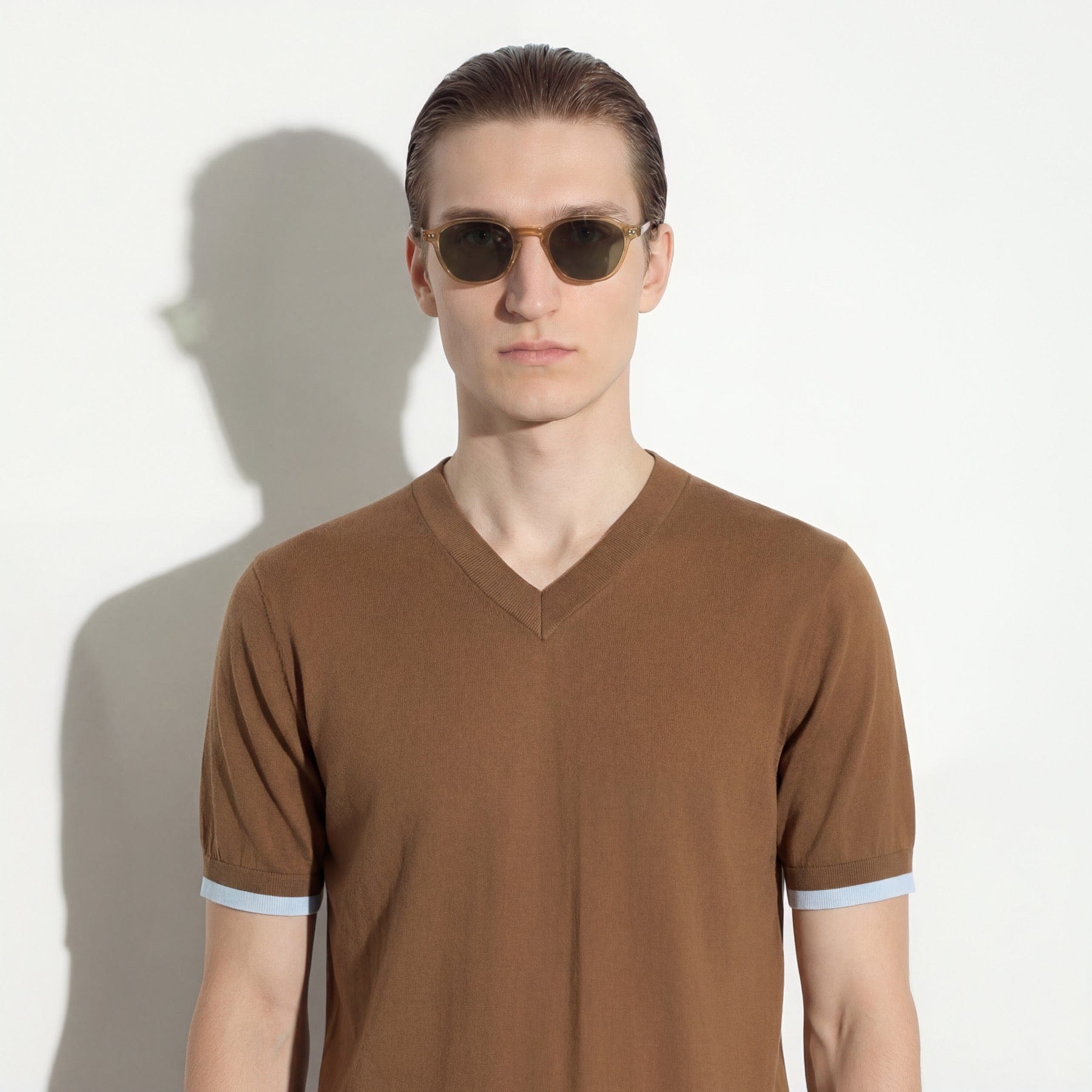 Maglia V-Neck in Cotone con Doppi Bordi Nocciola Maglia Girocollo Paolo Pecora